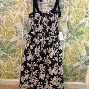 NWT Floral Black and White Tie Midi Dress